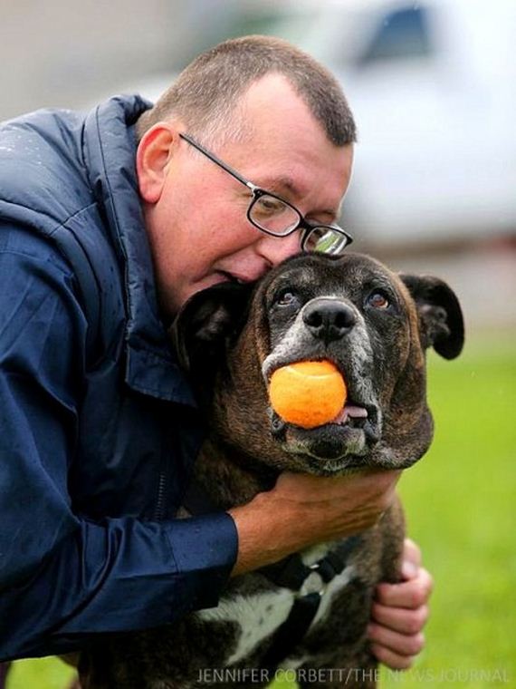 Homeless Man Walks Five Miles a Day to See His Dog