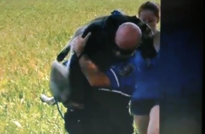 GONE VIRAL: What This Cop Did for a 75 lb. Dog Has People Everywhere Talking. I’m In Awe!!!