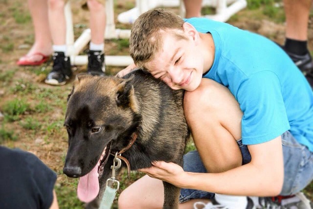 Boy With Autism And His Service Dog Are An Incredible Cross Country Running Duo