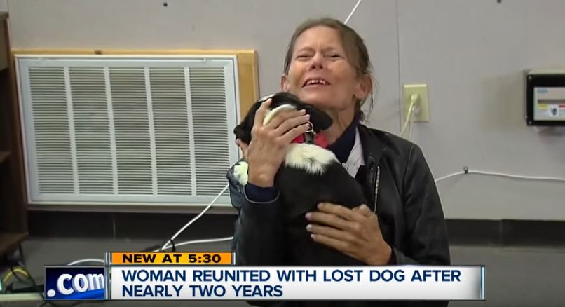 She hadn’t seen her dog in 2 years when he comes running around the corner